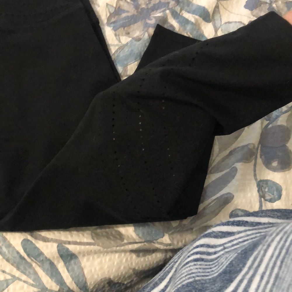 Fabletics Capri Pants - image 2